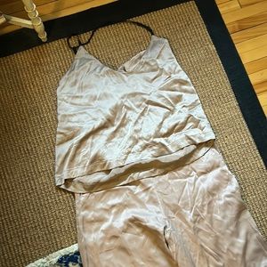 Lunya sand silk pajama pants set never worn size L